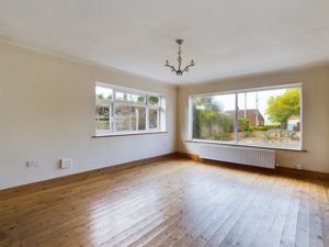 Living room- click for photo gallery